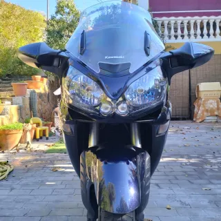 Kawasaki GTR 1400
