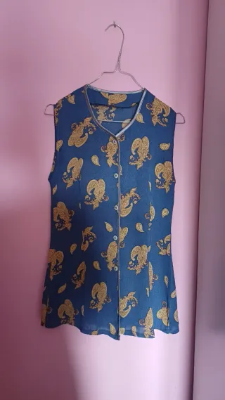 Blusa sin mangas paisley