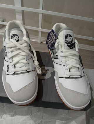 New Balance 550 Gris y Blanco