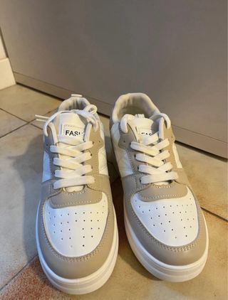 Scarpe sneakers donna beige e bianche