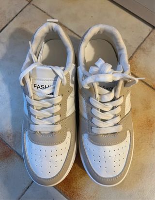 Scarpe sneakers donna beige e bianche