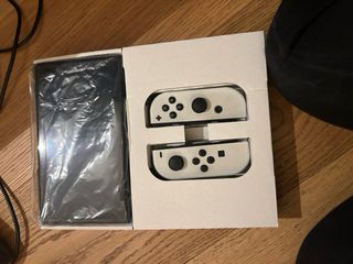 Nintendo Switch OLED Bianca + Dock