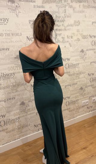 Vestido de fiesta o graduación verde escote Bardot