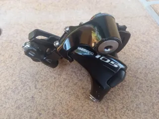 Cambio y desviador Shimano 105 Carretera