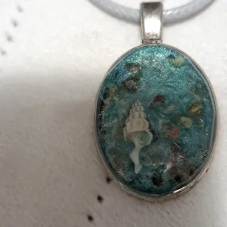 Collar concha y detalles marinos