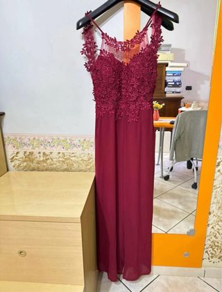 Vestito elegante pizzo rosso