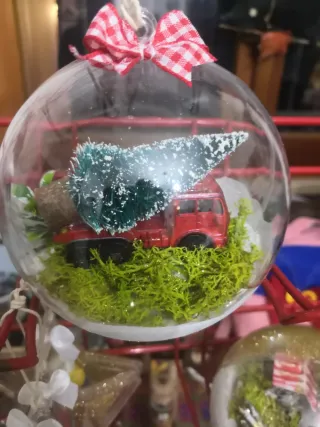 Decorazione Natalizia con miniature fatte a mano