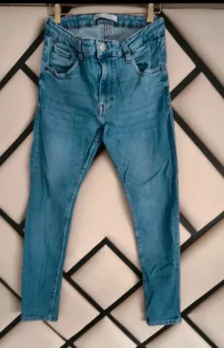 Vaqueros pitillo Zara hombre azul