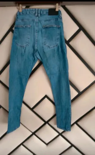 Vaqueros pitillo Zara hombre azul