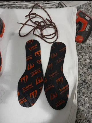 Botas de seguridad Trueno negras y naranjas