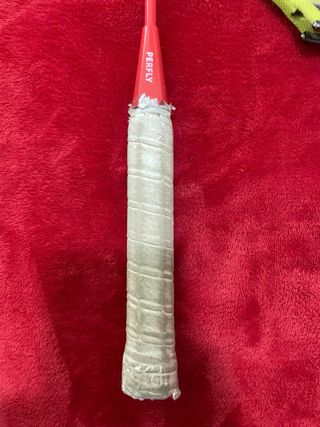 Raqueta de pádel con funda