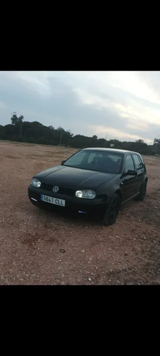 Volkswagen GOLF 4 2002