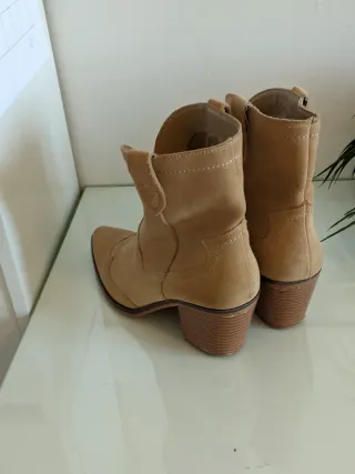 Botín serraje beige