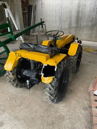Pasquali 990 Tractor