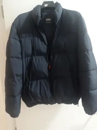 Cazadora acolchada azul marino Zara