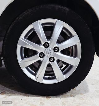 Toyota Yaris  active