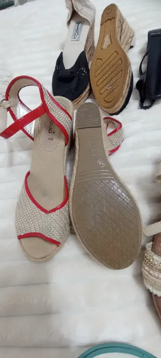 Sandalias y tacones de mujer
