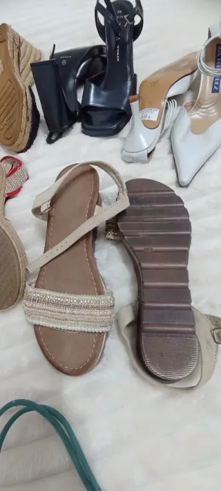 Sandalias y tacones de mujer