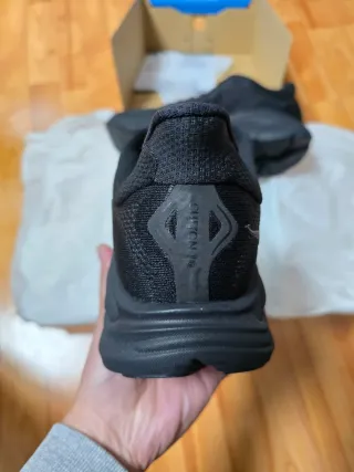 Hoka M Clifton 10 Negro