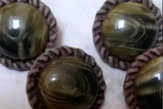 Lote 10 botones- 3 modelos