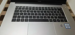 Huawei MatBook D 15 proc AMD RYSEND 256 GM, 16RAM