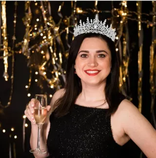 Tiara de boda o disfraz con diamantes de imitación