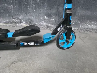 Patinete Empire con cadena