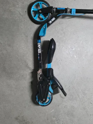 Patinete Empire con cadena