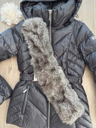 Chaqueta Michael Kors Negra con Cinturón