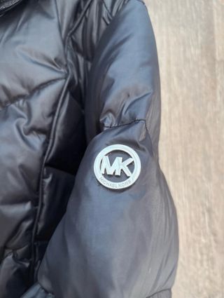 Chaqueta Michael Kors Negra con Cinturón