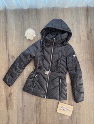 Chaqueta Michael Kors Negra con Cinturón