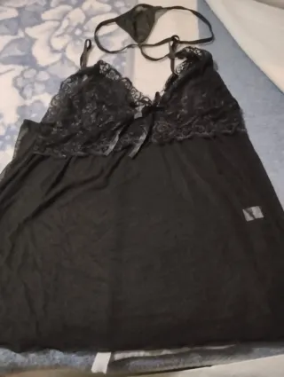 Camisola y tanga negro