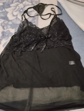 Camisola y tanga negro