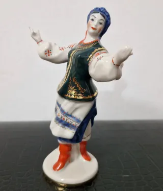 Figura Porcelana Danza Ucraniana Korosten