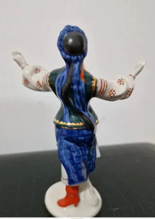 Figura Porcelana Danza Ucraniana Korosten
