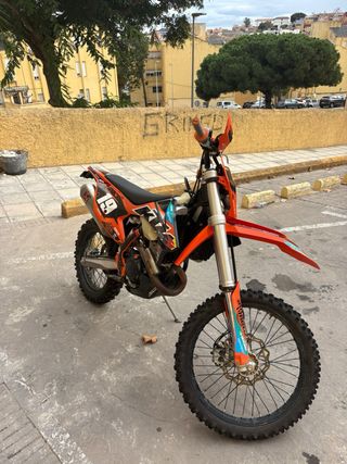 Moto KTM 350