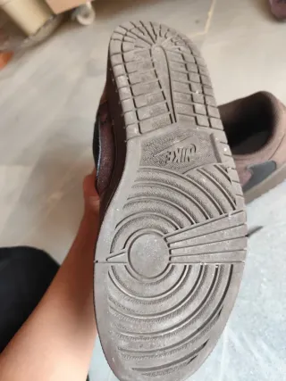 Air Jordan 1 x Travis Scott Marrón