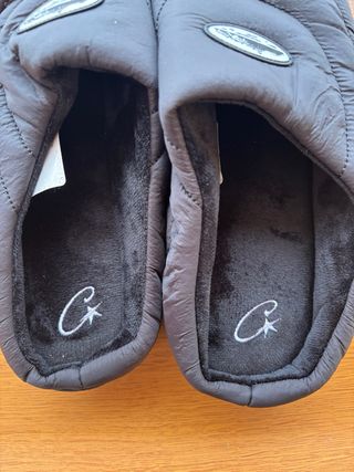 Pantuflas Corteiz Negras