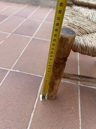 conjunto sillas de enea y madera  para niño