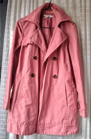 Descripción: Gabardina Estilo Trench Zara Basic