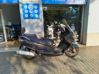 Suzuki Burgman 200