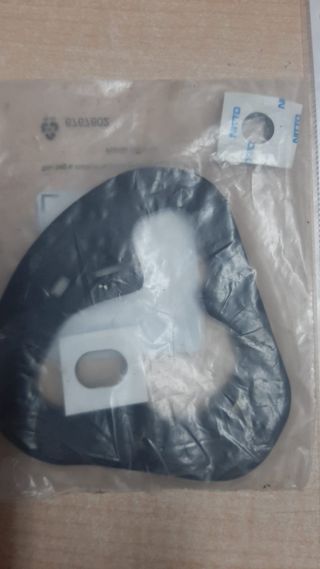 Juego de retenes Volvo XC40 31656864