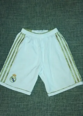 Pantalón oficial Real Madrid infantil.