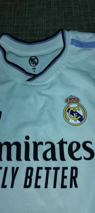 Pantalón oficial Real Madrid infantil.