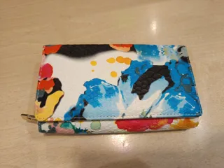 Cartera de mujer beige y multicolor