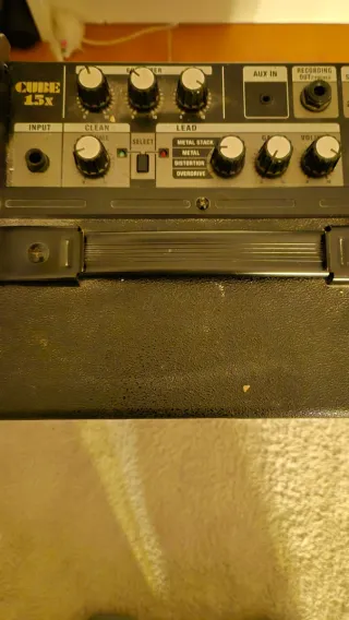 Amplificador Roland Cube-15X