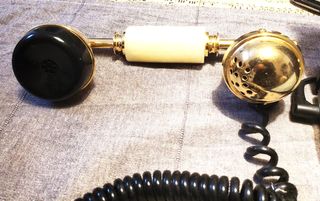 Telefono vintage ottone