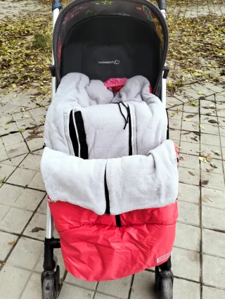 Carro de bebé con saco polar