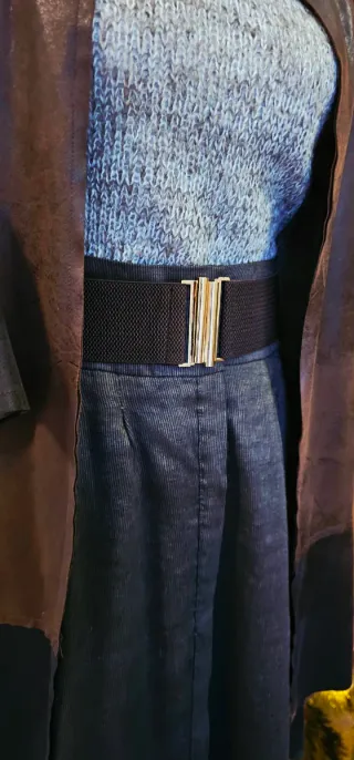 Falda midi fluída marrón chocolate