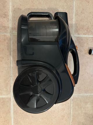 Aspiradora Solac Negra